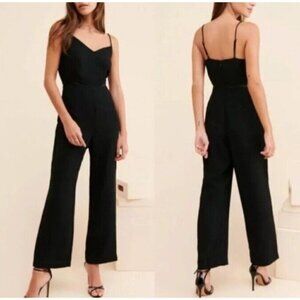 Anthropologie Maeve Magdalena Classic Black V-Neck Sleeveless Jumpsuit Sz 2